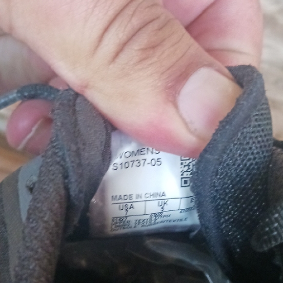 Men's Black Running Shoes - Picture 10 of 10